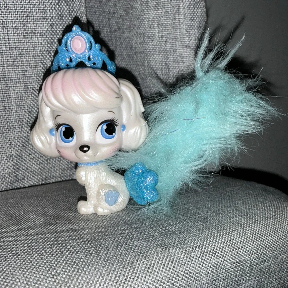 Disney Princess Palace Pets Cinderella's Dog Pumpkin Glitzy Glitter Furry Tail